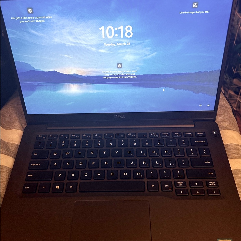 Dell Latitude 7400 14” Laptop